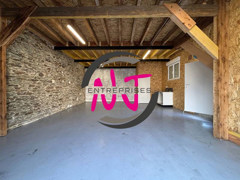 LOCATION LOCAL D'ACTIVITÉ  98 M² À FENEU